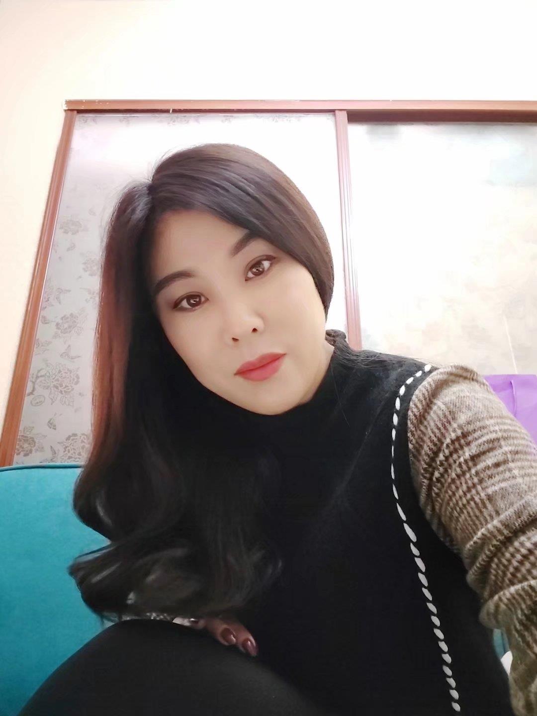 服务不错的淑女 第1张