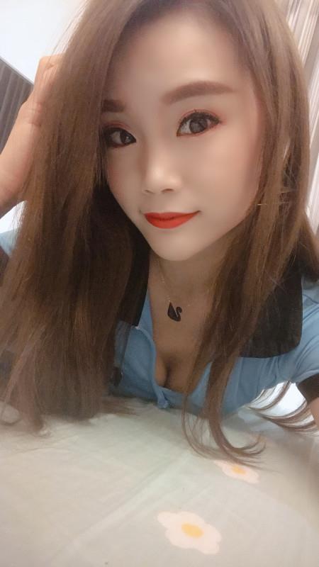 诗诗小少妇 第3张
