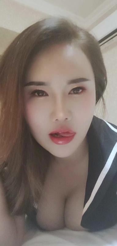 拱墅区世嘉铭座巨乳妹子 第2张