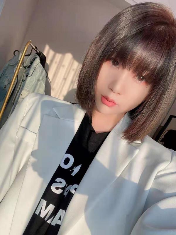 会潮喷的小姐姐 第2张