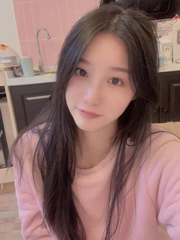 非常骚的妹子 第2张
