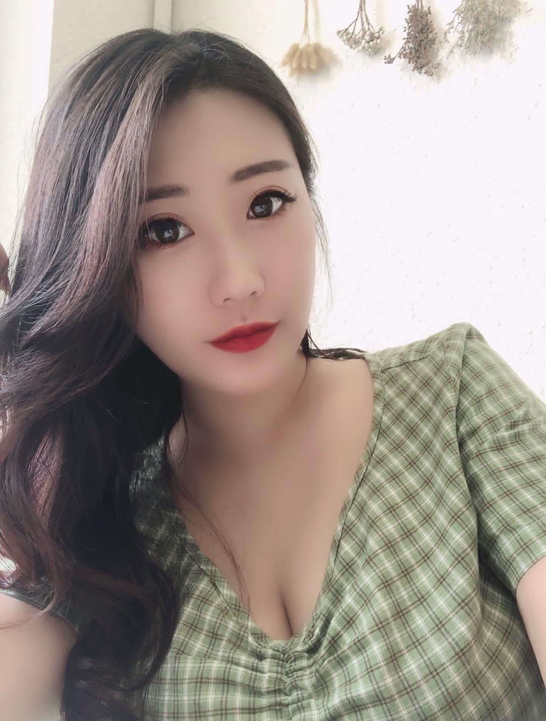 黄埔小美妞 第1张