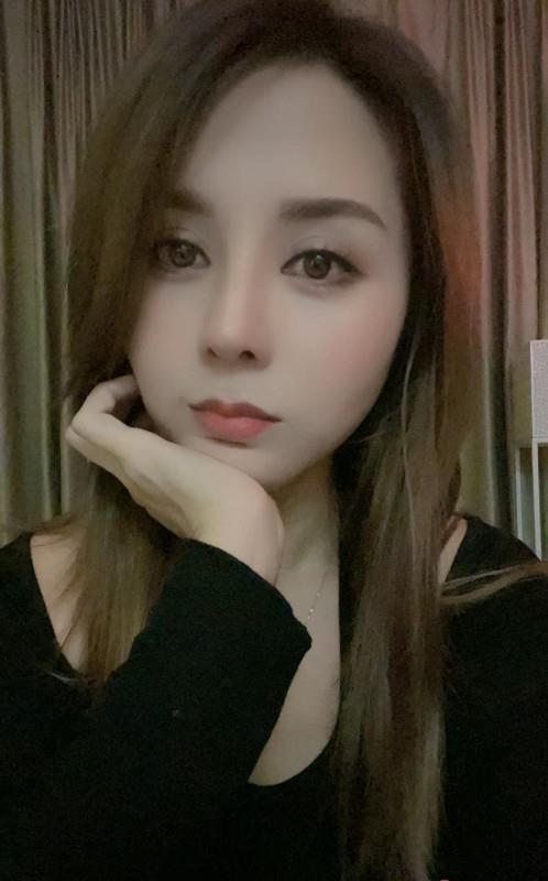 西乡大奶骚女芯芯 第1张