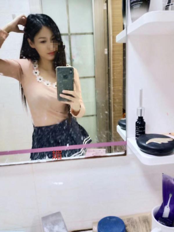 武汉光谷小姐姐 第1张