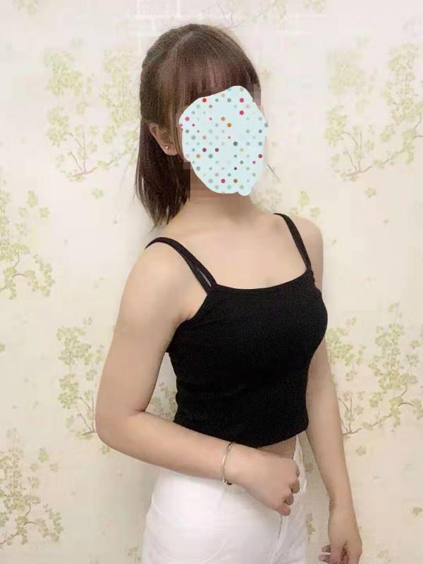 角门东大波女 第1张