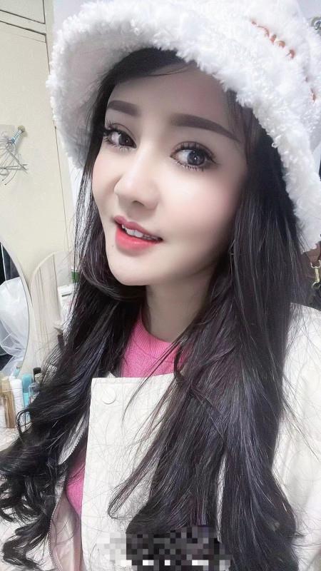 城关区静宁路小师姐 第1张