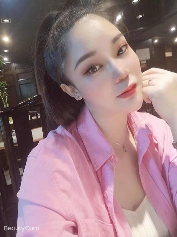 贵阳妹子娇艳 第1张