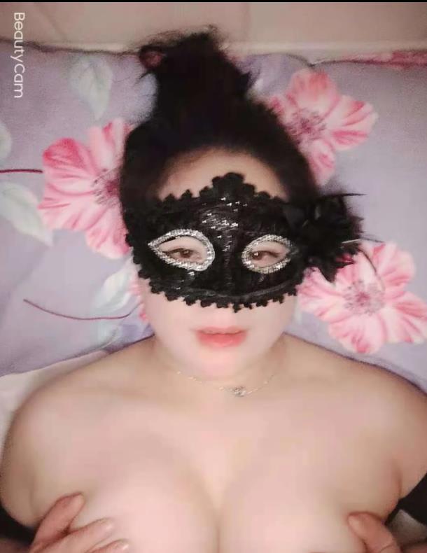 梅溪湖大胸美女 第1张