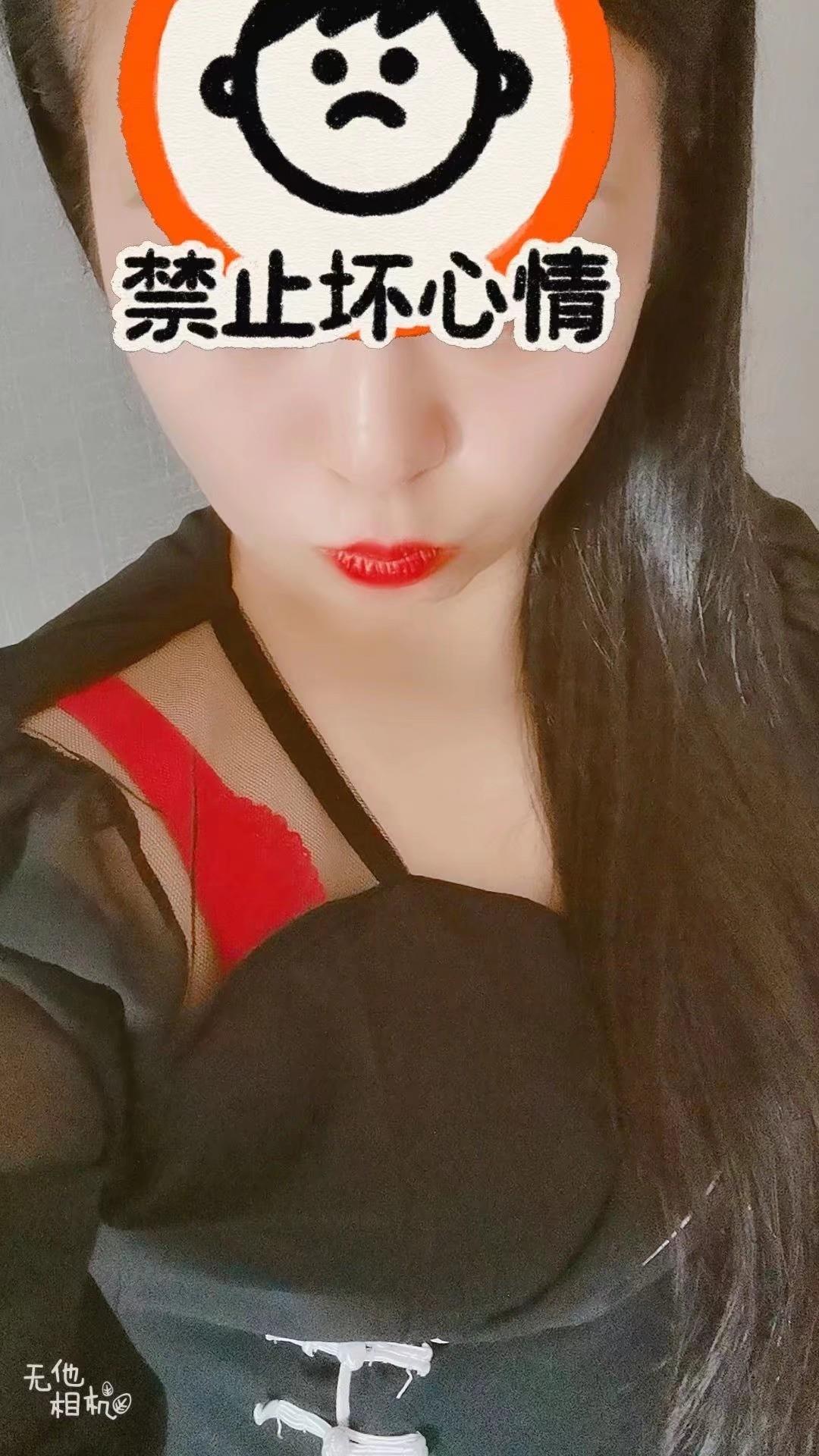 合肥骚女可肛可和朋友一起去3p 第1张
