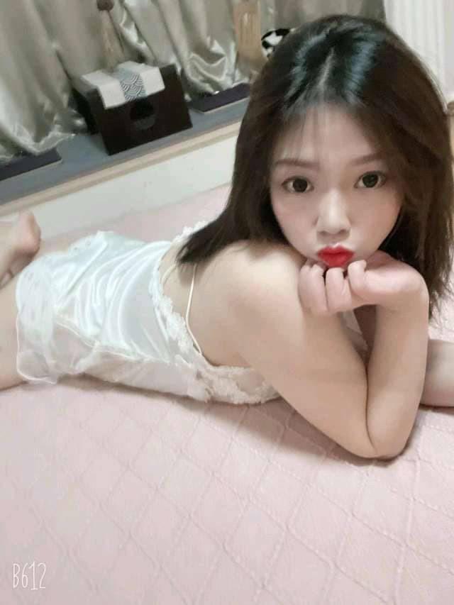 南湖区妹子 第2张