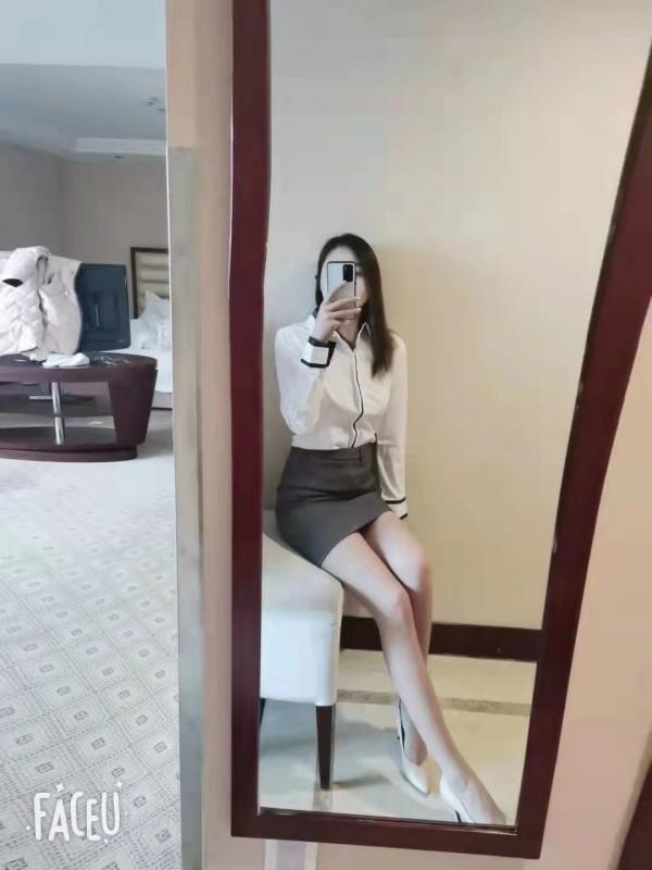 南京妹子秀气型 第4张