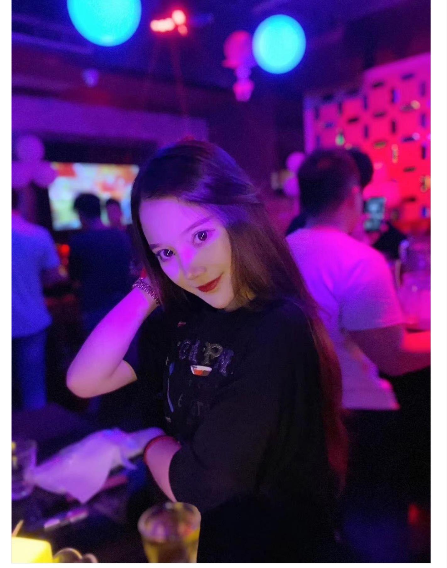 不一样的体验，不一样的她，漂亮大方 第2张
