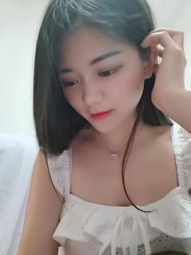 岗顶年轻小可爱 第4张