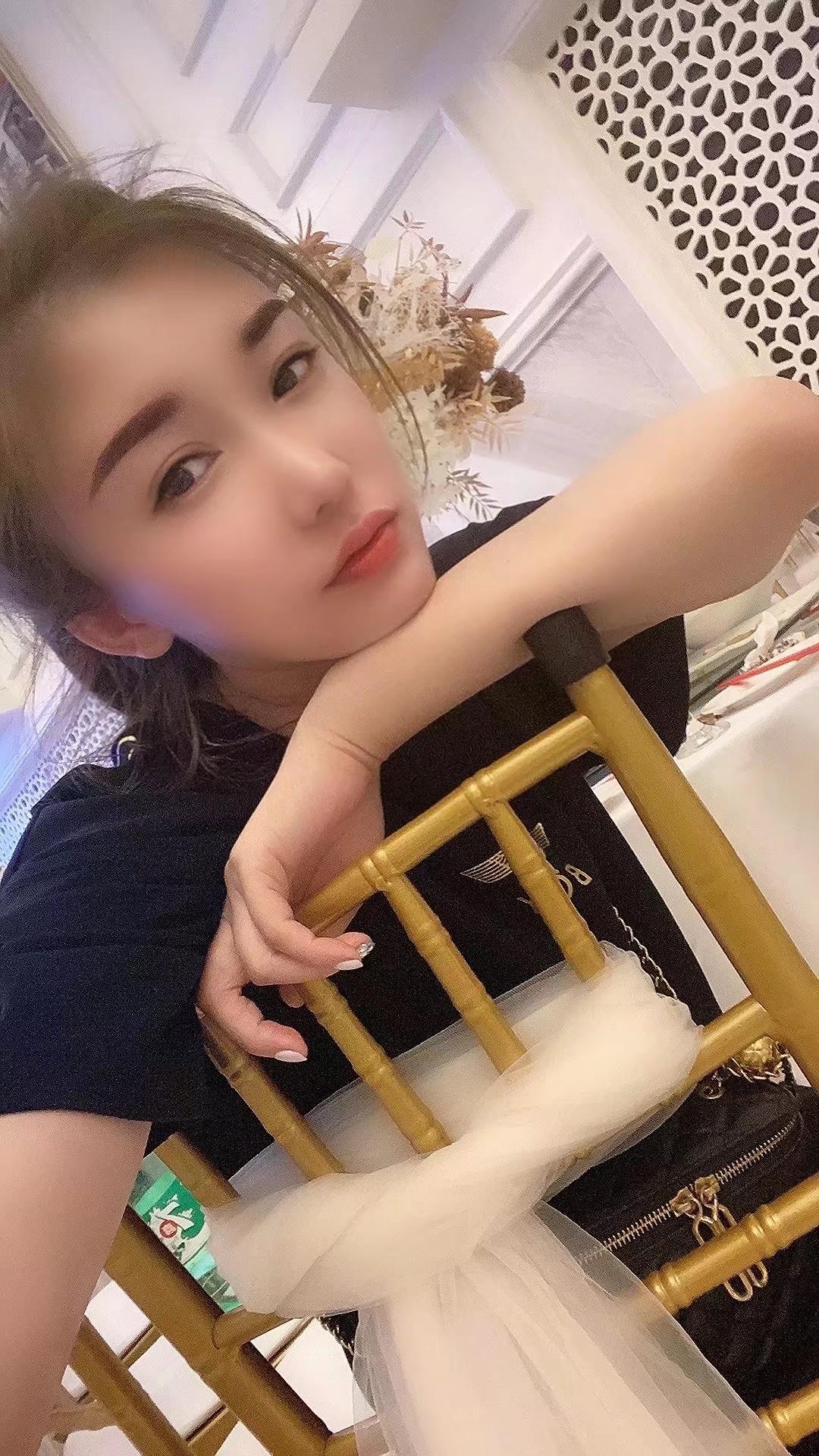 很清新的小姐姐，身材好 第2张