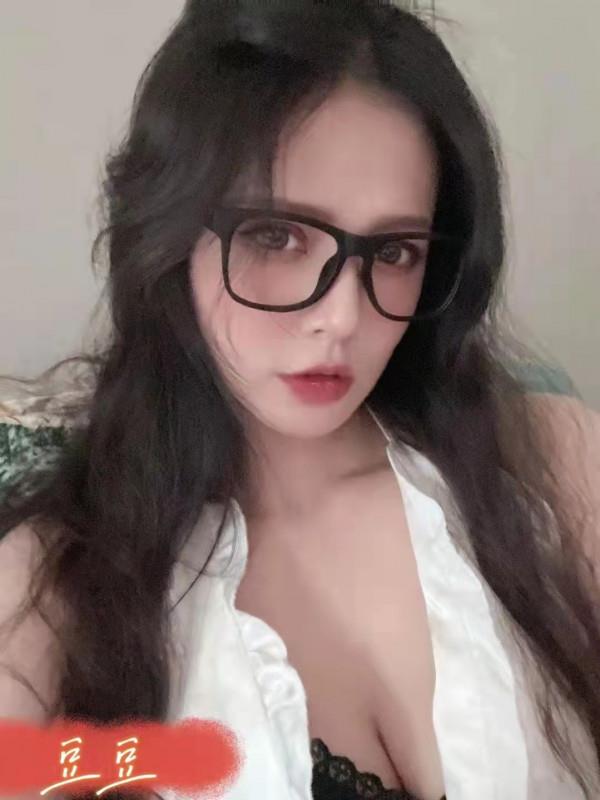主动的骚女 第2张
