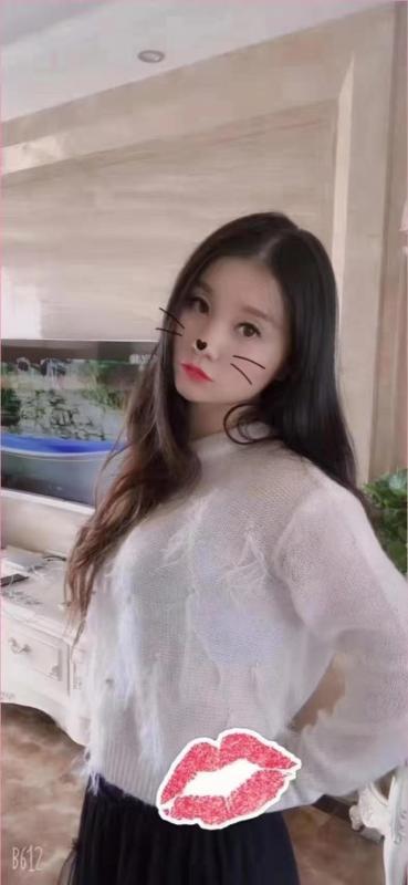 服务很好的小叶子 第1张