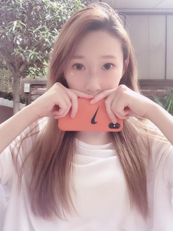 软声细语的颜控妹子 第1张