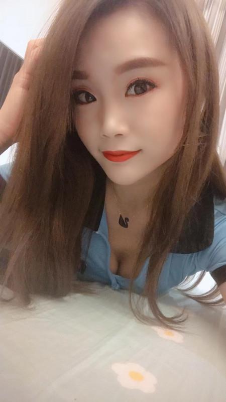 服务不错的小姐姐云云 第4张