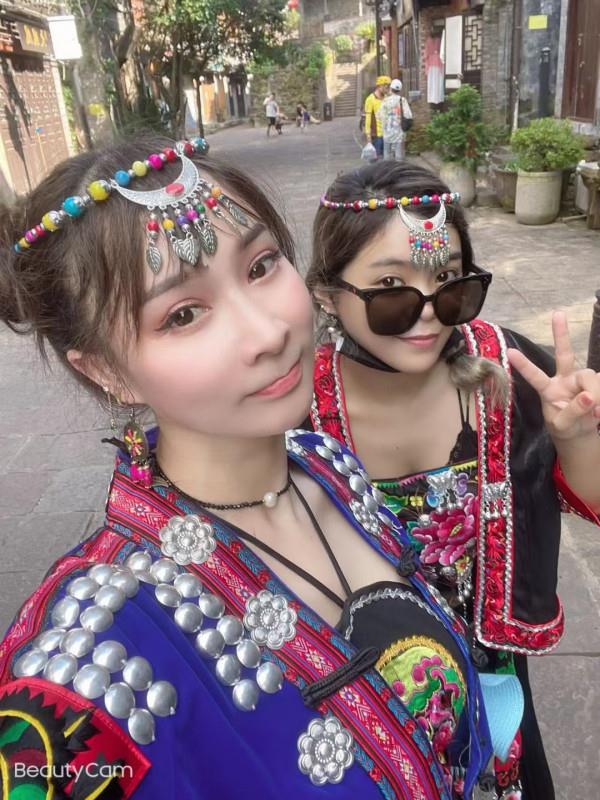 光谷玲宝宝水嫩美女 第1张