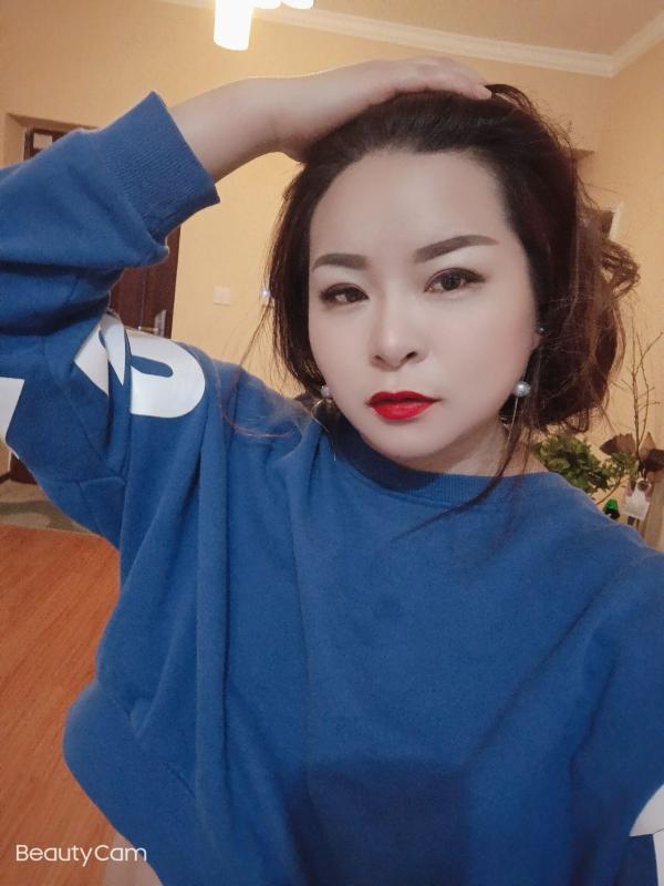 服务齐全的少妇 第2张