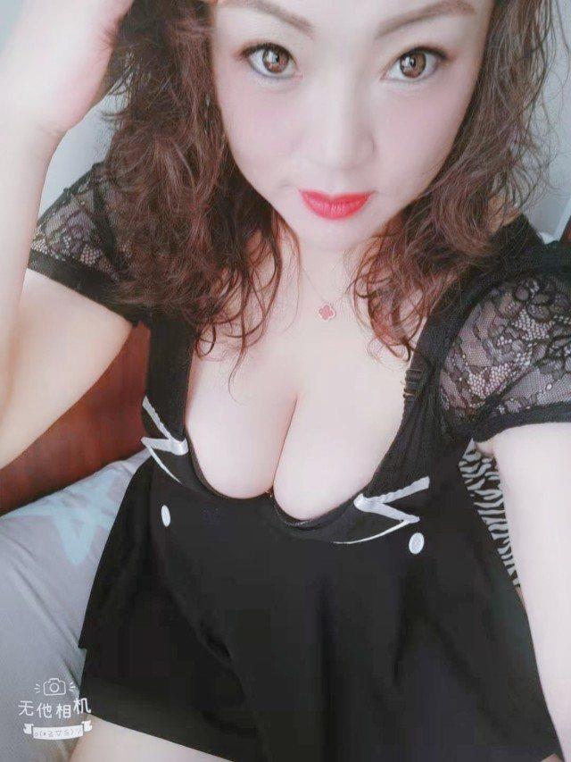罗湖骚逼熟女 第1张