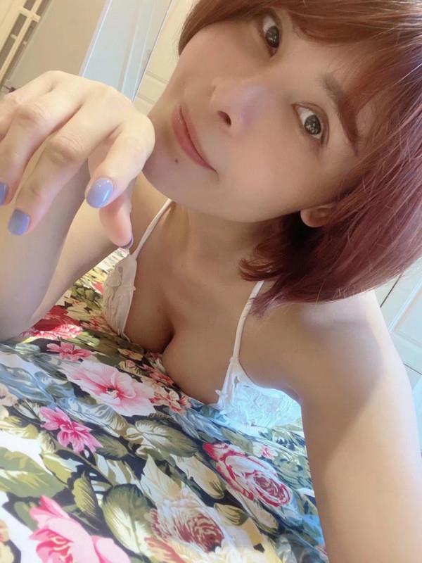 武汉妹子 第1张