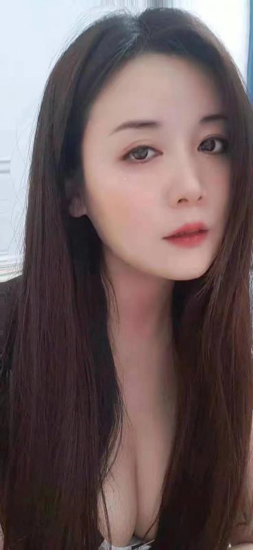龙华静静美腿 第3张