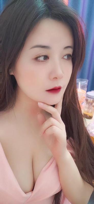 龙华静静美腿 第4张