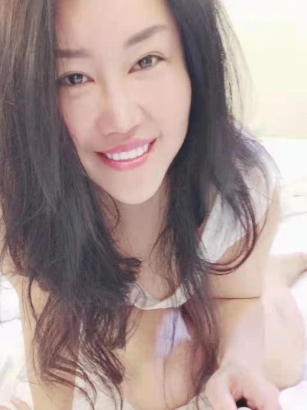 龙岗双飞少妇 第1张