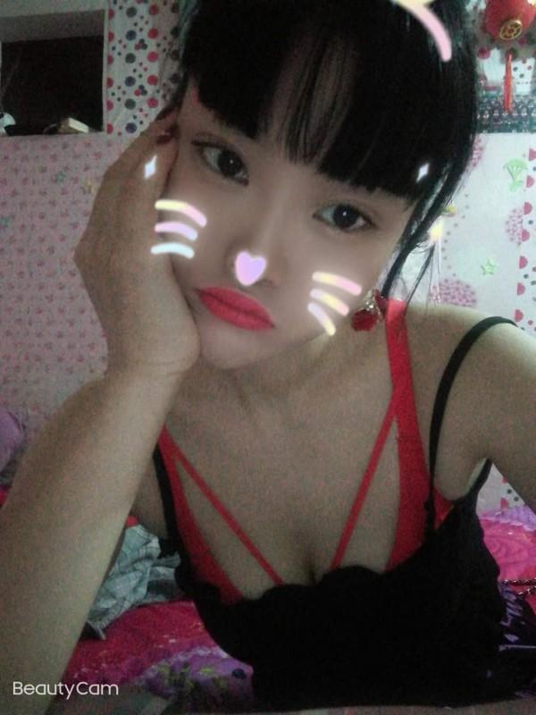 吴江骚逼朵朵 第1张