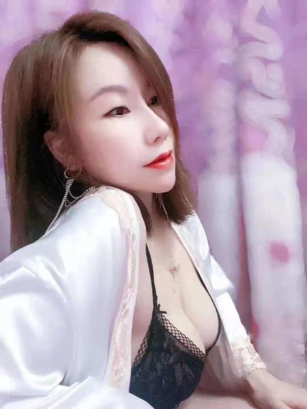 乖巧听话小姐姐 第3张