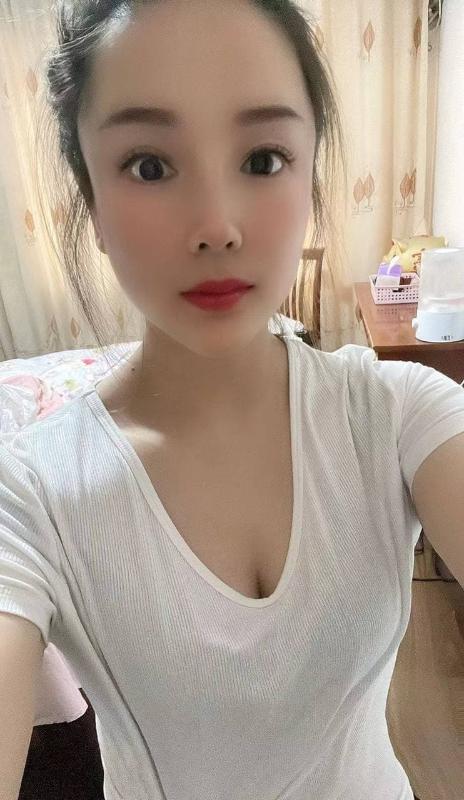 江阴美甲兼职小姐姐 第2张