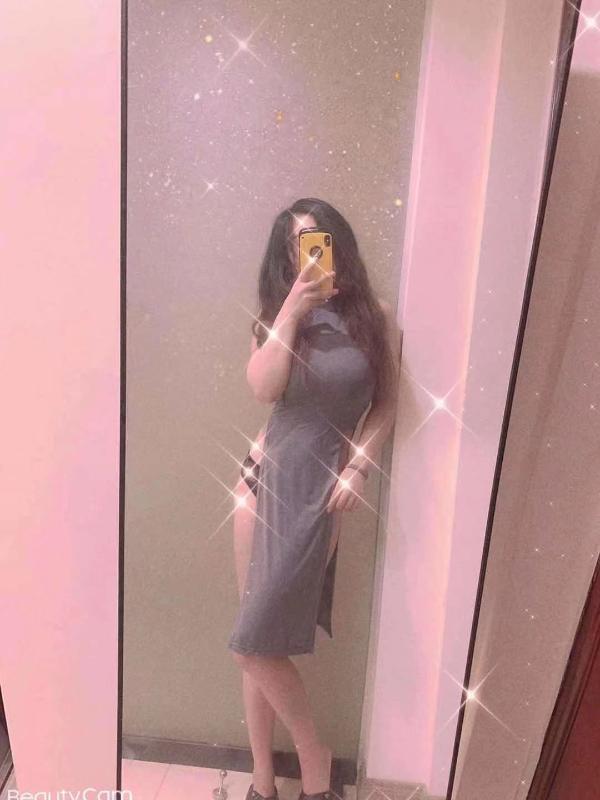 青羊区大奶美女 第4张