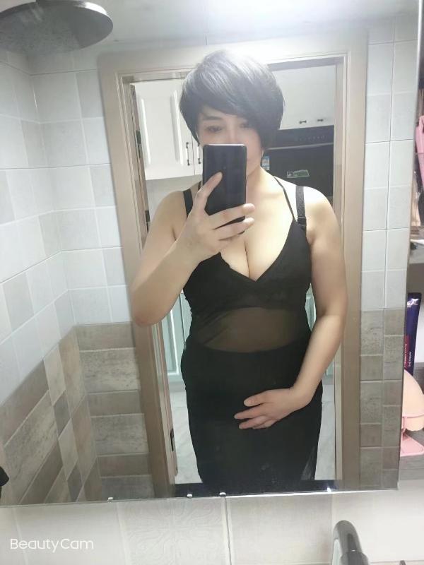 长春绝活女馨儿 第1张