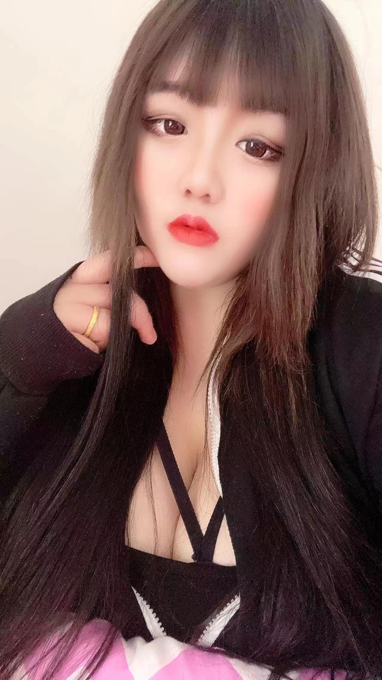 大胸小妹 第2张