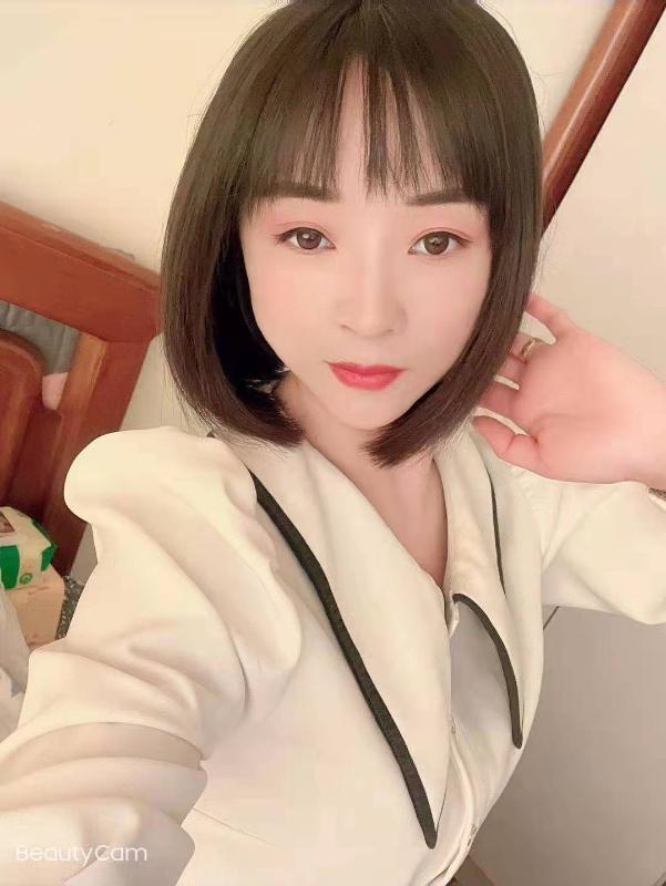 青春靓丽小姐姐 第1张