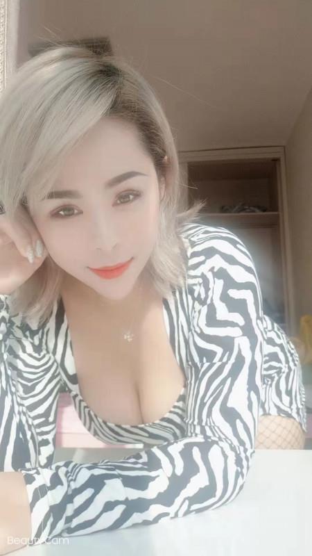 河北区大奶少妇 第1张