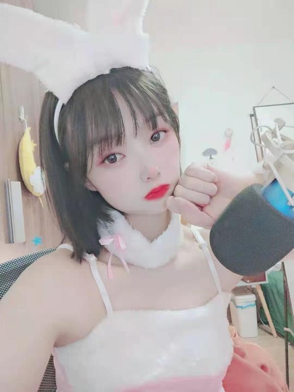 会穿汉服的小姐姐 第1张