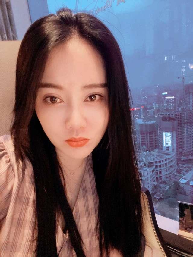 高升桥会潮喷的少妇 第1张