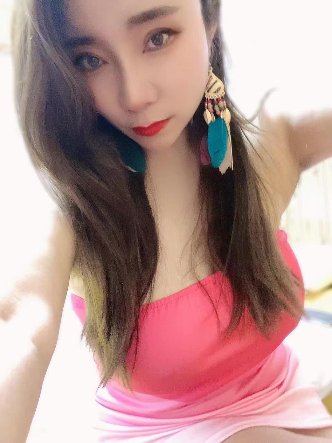 南京站爆乳 第1张