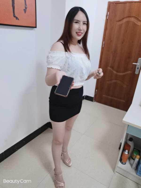 白云佳佳 第1张