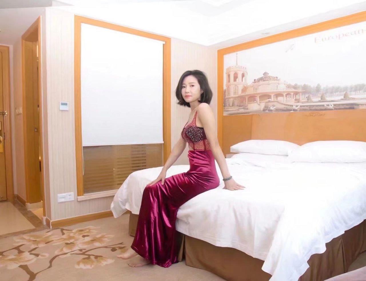 深圳坂田美女雪莉 第2张
