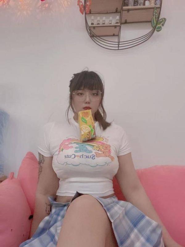 武汉丰满型妹子 第2张