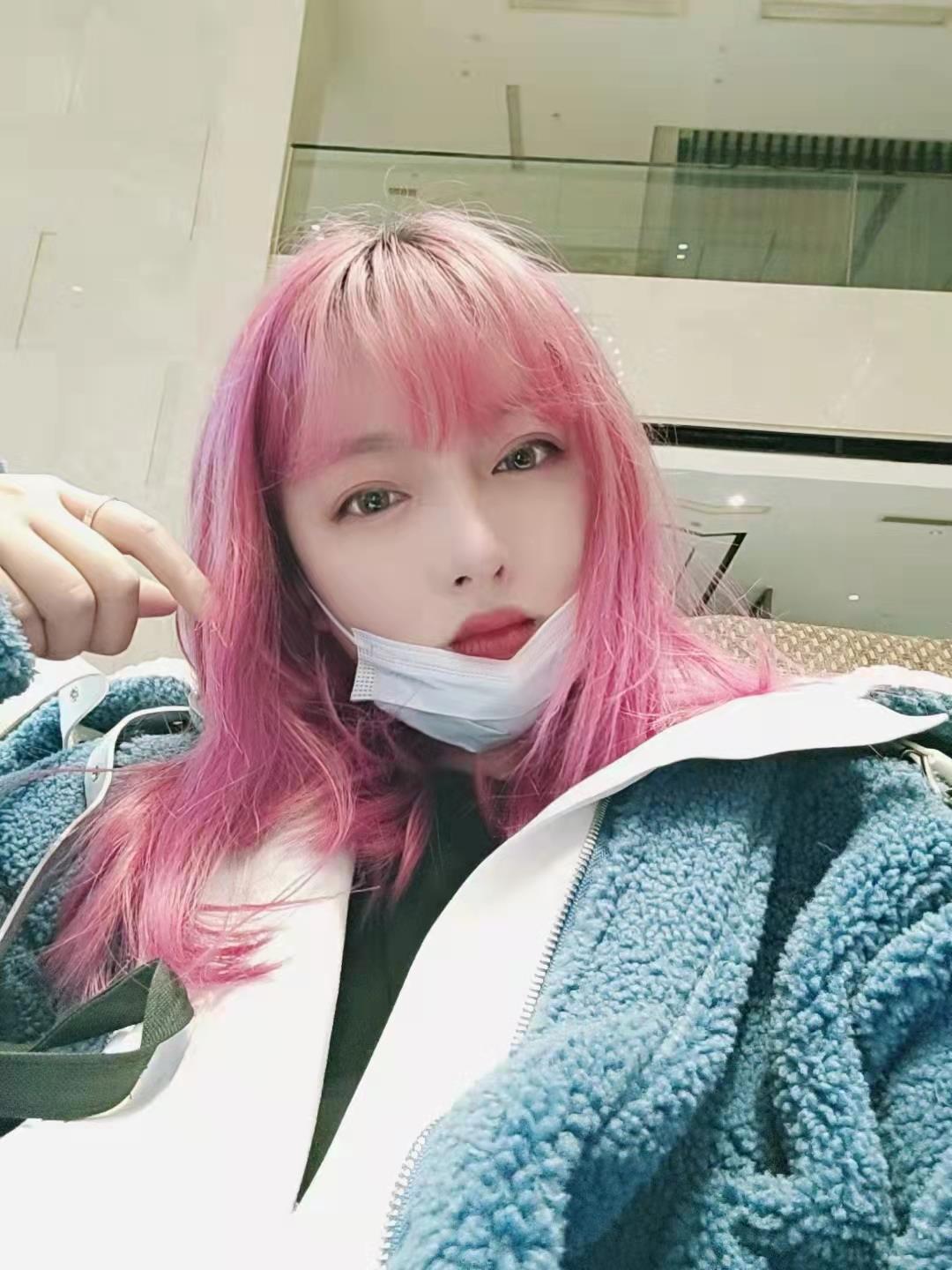 巨乳超级骚.什么制服都有的月儿 第1张