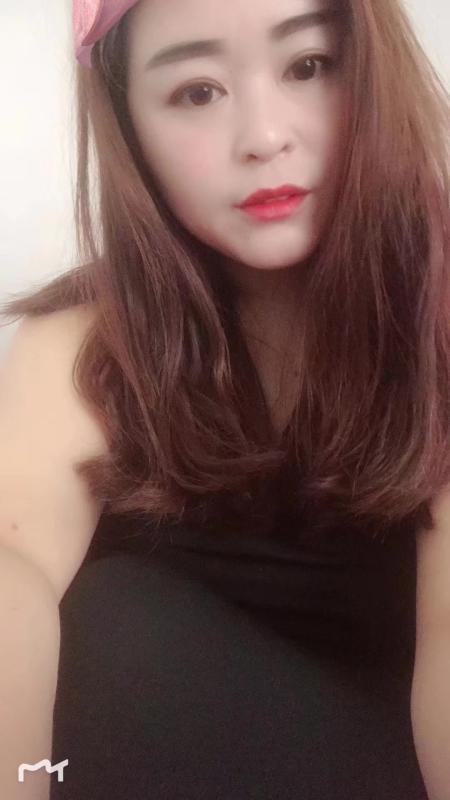 娇小骚熟女 第1张