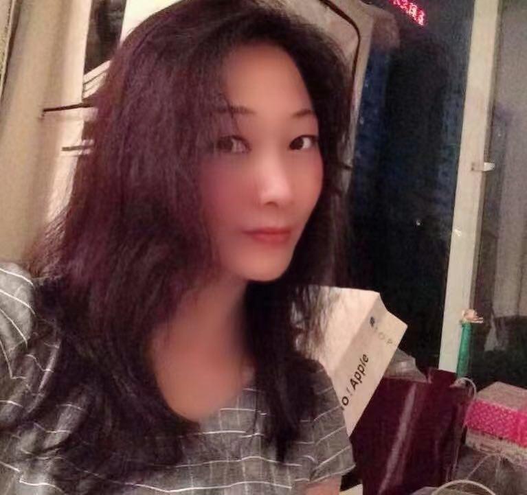 E奶熟女 第1张