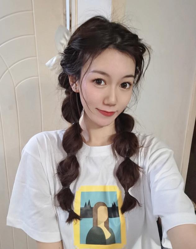 舌吻新人 第2张