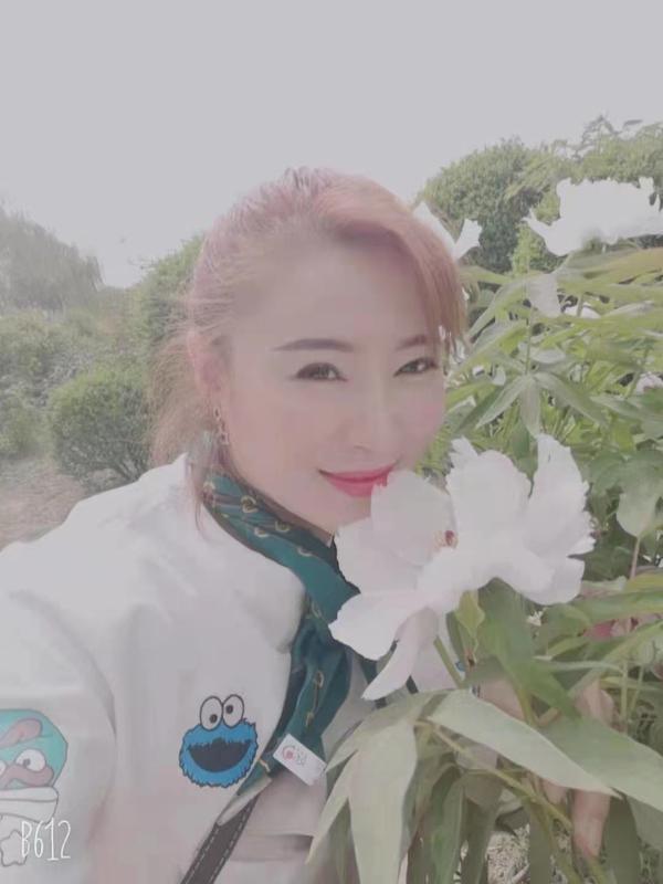 北郊花开蝶舞姐姐 第1张