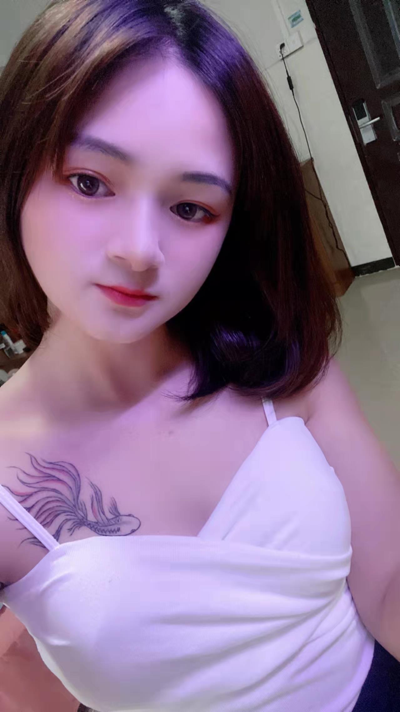 焚心美女 第1张