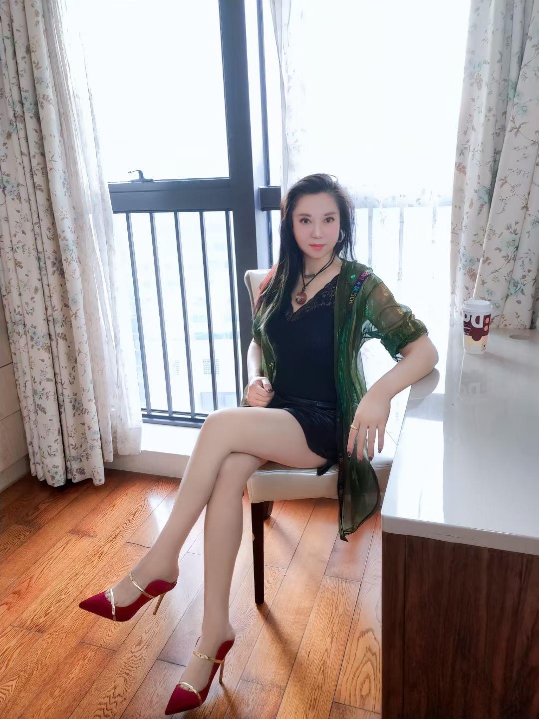 白云区长腿熟妇瑶瑶 第2张